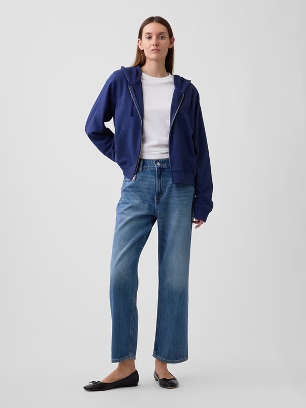 Gap Low Slung Relaxed Straight Crop Jeans in Medium Wash